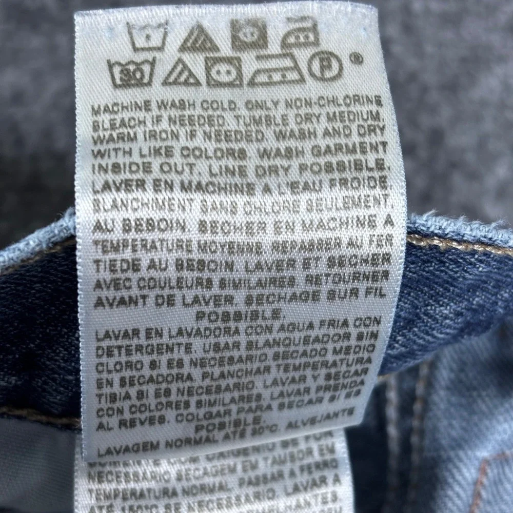Levis levis 559